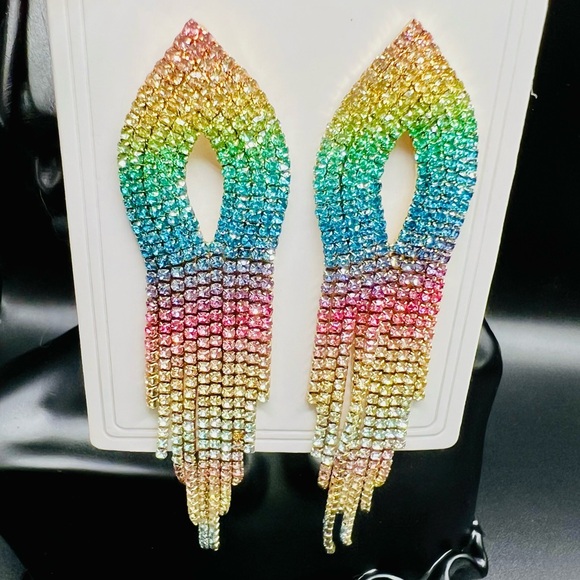 Jewelry - New Rainbow Gradient Crystal Drop Earrings